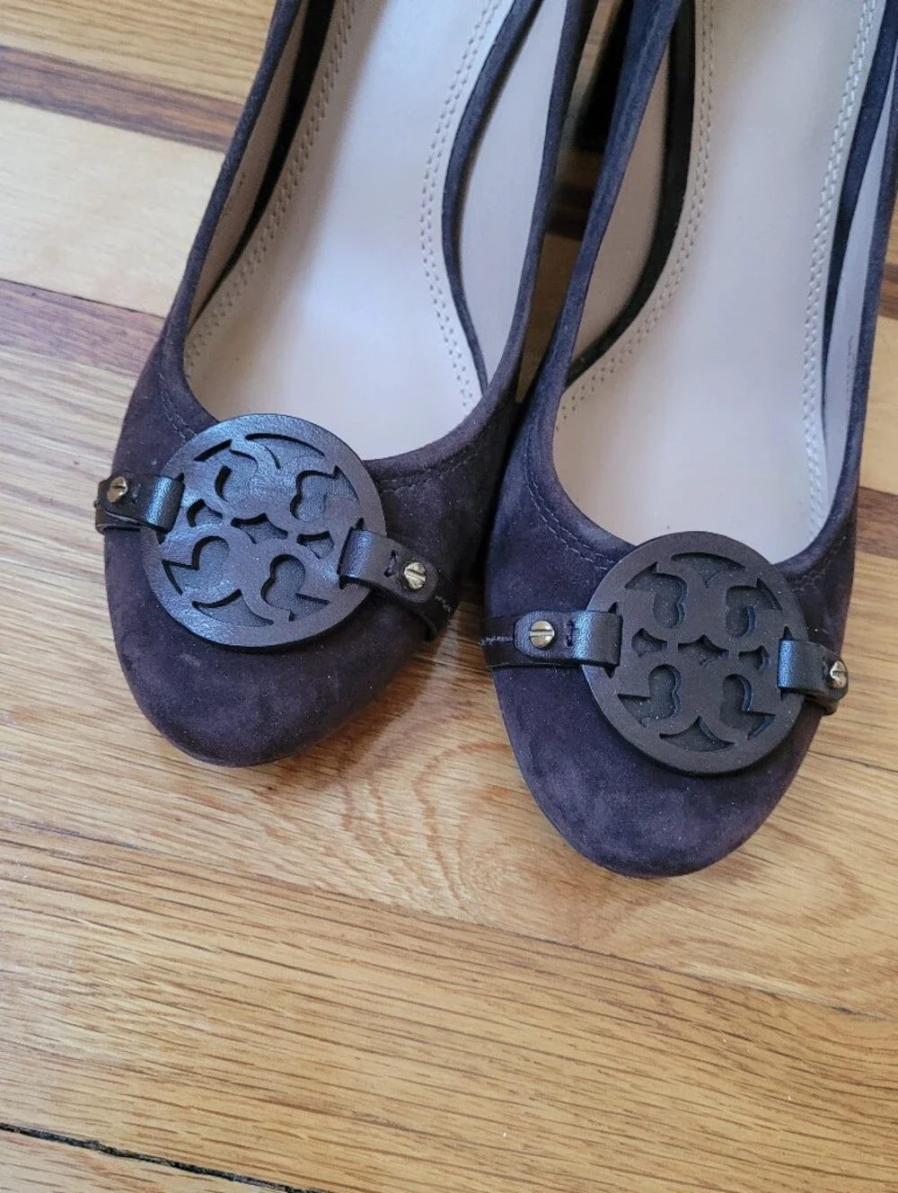 TORY BURCH MINI MILLER 85MM PUMP IN COCONUT BROWN SUEDE